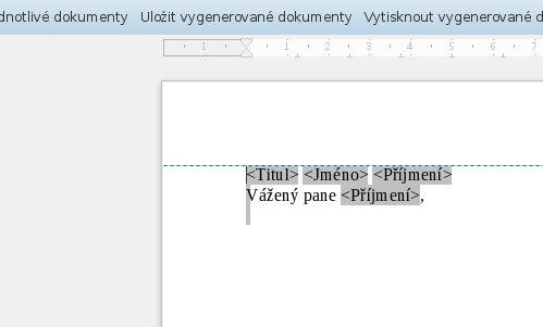 Vložené oslovení v podobě polí na stránce hromadné korespondence