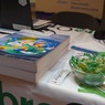 Vytištěné vzorky překladů příruček pro LibreOffice